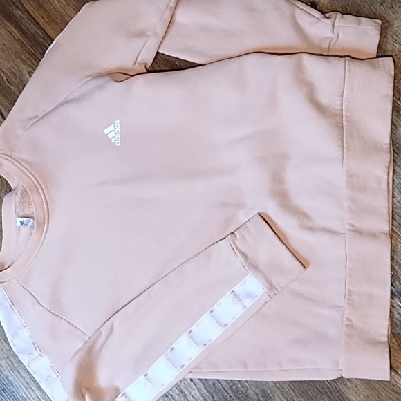 adidas Tops - Adidas HOST PICK peach sweatshirt 16-18 large in like new condition.